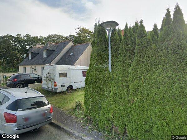 UNE MAISON D'HABITATION