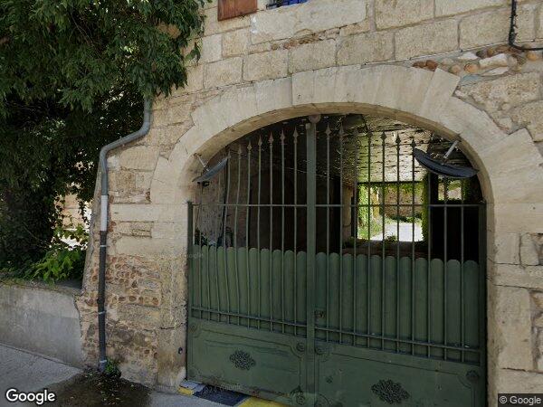 UN ENSEMBLE IMMOBILIER