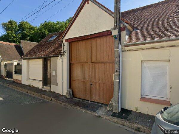 UNE MAISON À USAGE D'HABITATION