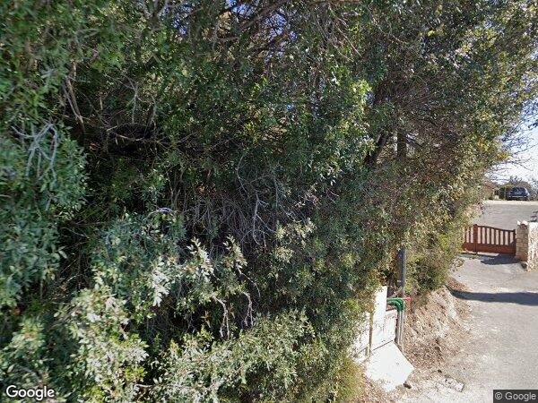 DEUX MAISONS AVEC DEUX PARKINGS