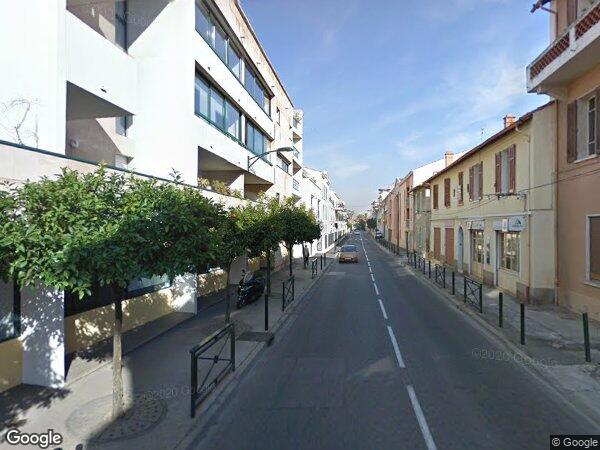 UN APPARTEMENT AVEC GARAGE