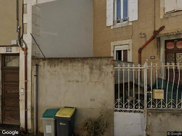 UNE MAISON D'HABITATION