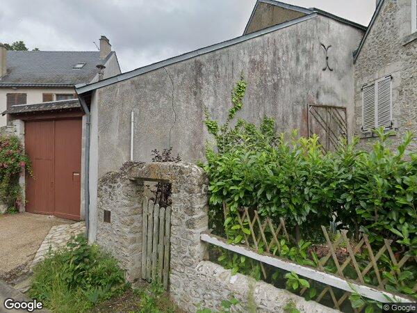 DEUX APPARTEMENTS ET UN GRENIER