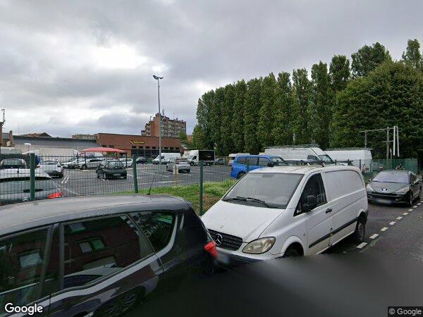 UN ENSEMBLE IMMOBILIER