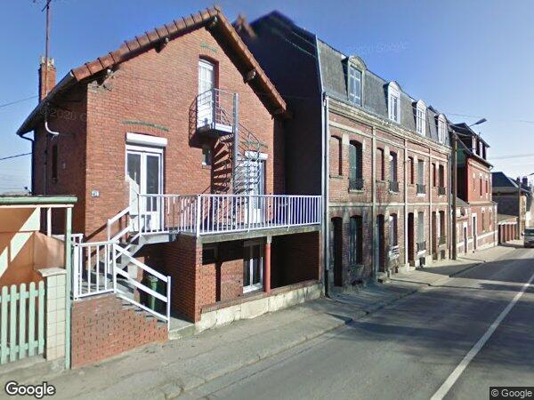 UNE MAISON D'HABITATION