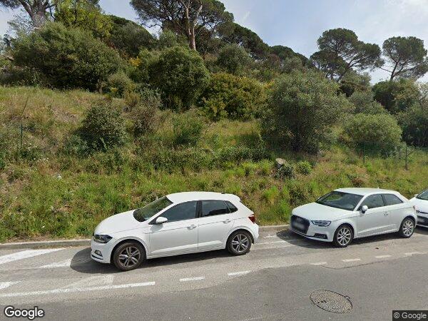 UN APPARTEMENT ET UN PARKING