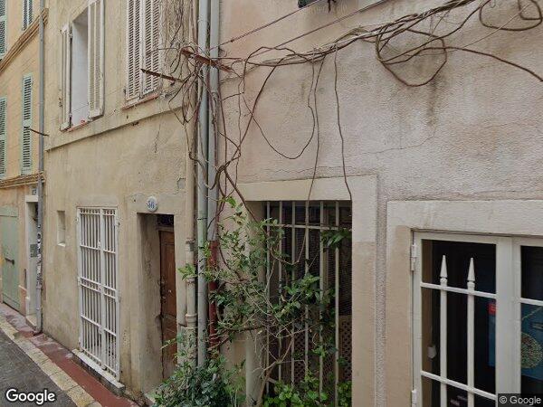 UN APPARTEMENT DE TYPE 1