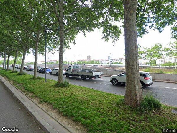 UN LOCAL À USAGE D’HABITATION