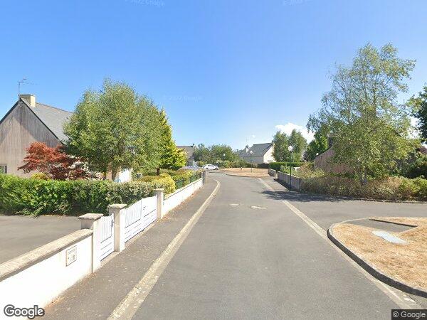 UNE MAISON D'HABITATION