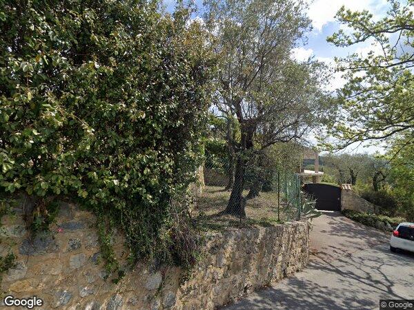 UNE MAISON DE 5 PIÈCES