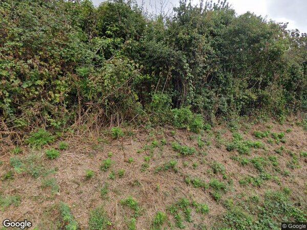 UNE MAISON AVEC GARAGE ET JARDIN