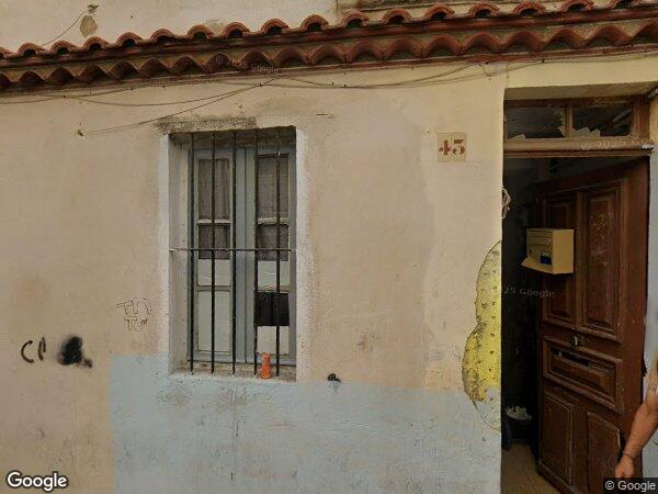 UNE MAISON À USAGE D'HABITATION DIVISÉE EN 5 APPARTEMENTS