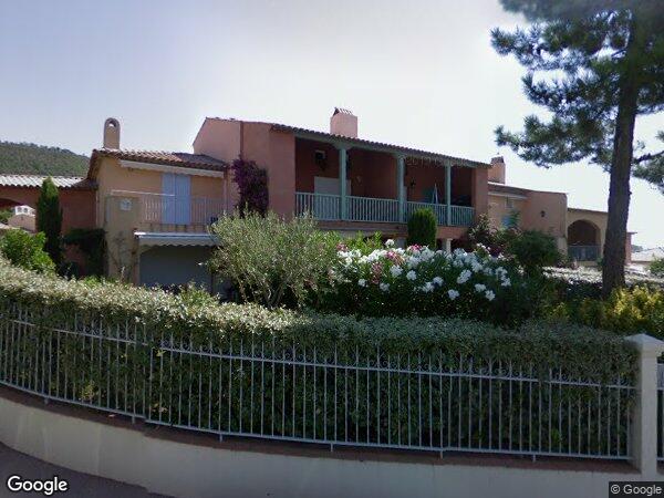 UN APPARTEMENT DUPLEX