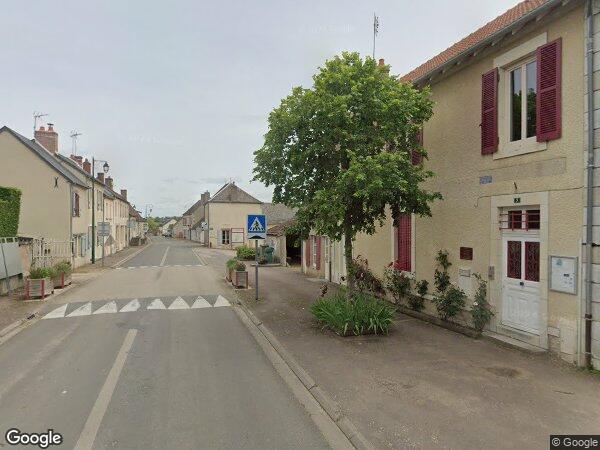 UNE MAISON D'HABITATION