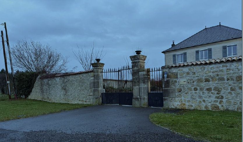  MAISON D’HABITATION ET PROFESSIONNEL