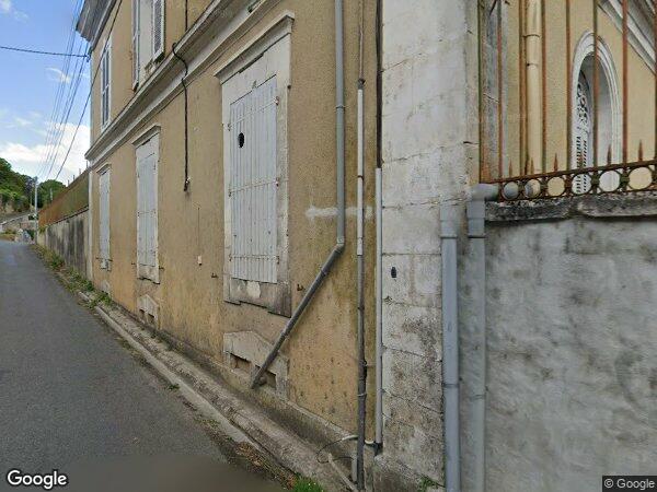 UNE MAISON D'HABITATION