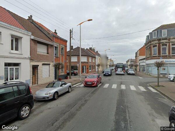 UNE MAISON À USAGE D'HABITATION