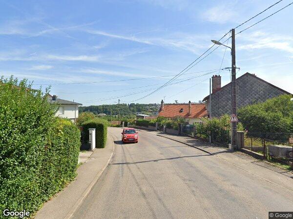 UNE MAISON À USAGE D'HABITATION