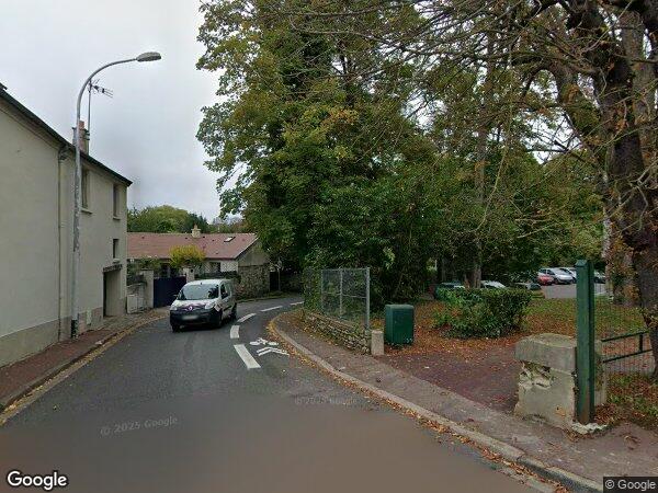 UNE MAISON D'HABITATION