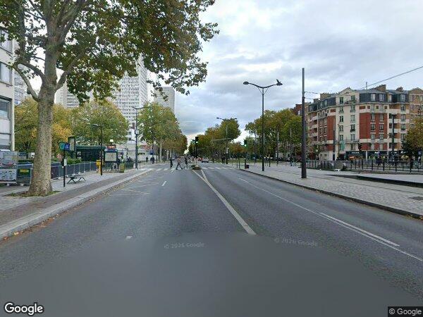 UN APPARTEMENT AVEC UNE CAVE ET UN EMPLACEMENT DE PARKING