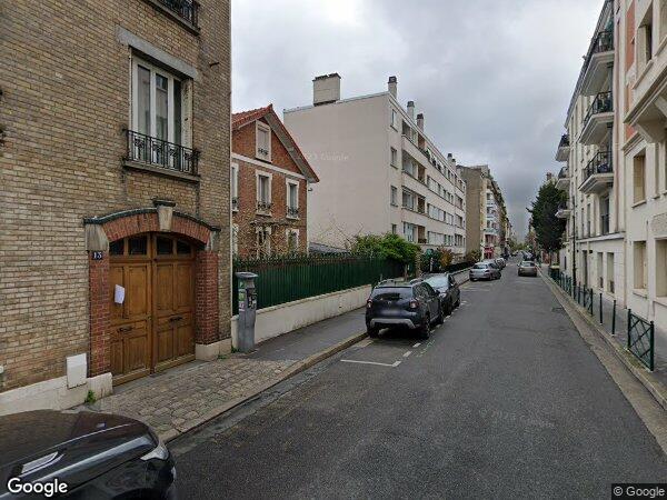 UN LOCAL A USAGE DE GARAGE