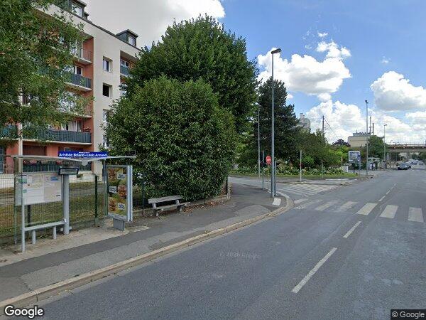 UN APPARTEMENT AVEC UNE CAVE ET UN GRENIER