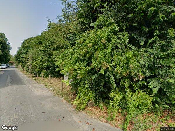 UN APPARTEMENT ET UN PARKING EXTERIEUR