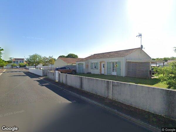 UNE MAISON D'HABITATION