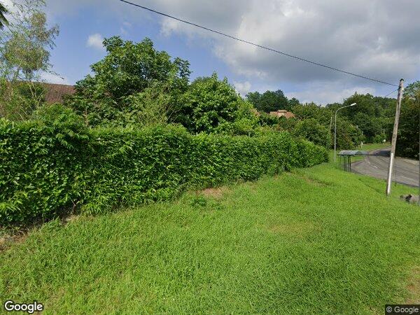 UNE MAISON D'HABITATION