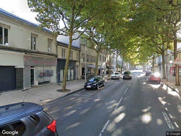 UNE MAISON INDIVIDUELLE À USAGE D'HABITATION