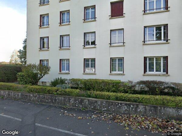 UN APPARTEMENT AVEC UNE CAVE ET UN PARKING