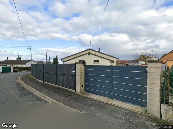 UNE MAISON D'HABITATION