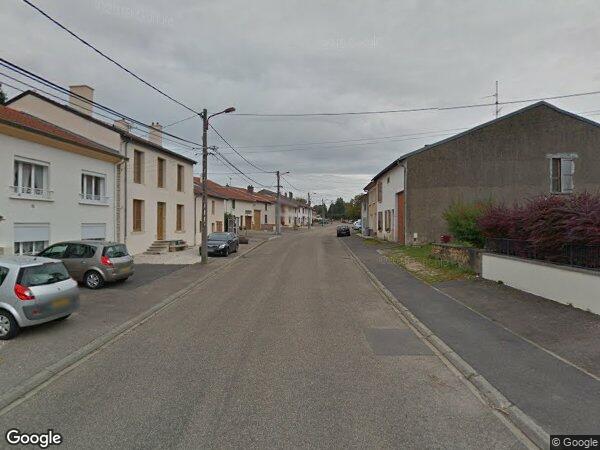 UNE MAISON D'HABITATION