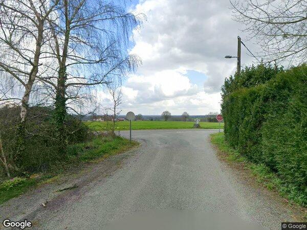 UNE MAISON À USAGE D'HABITATION