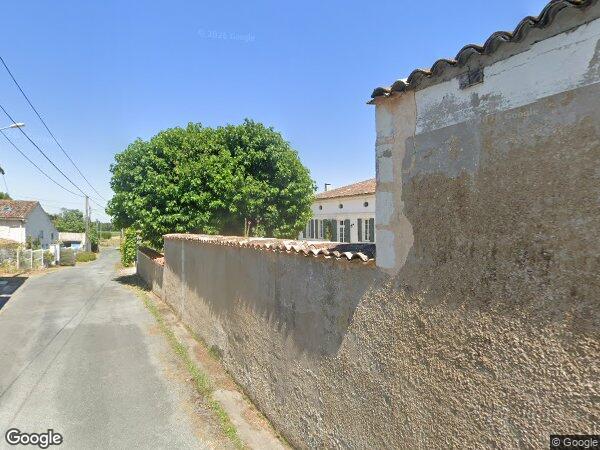 UN ENSEMBLE IMMOBILIER