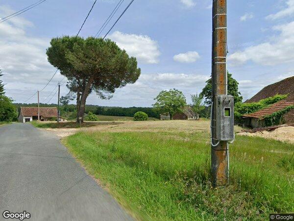 UN ENSEMBLE IMMOBILIER