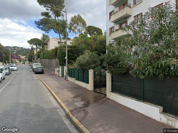 UN APPARTEMENT ET UNE CAVE