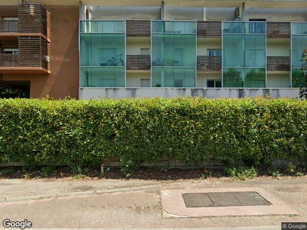 UN APPARTEMENT T2 ET UN PARKING COUVERT