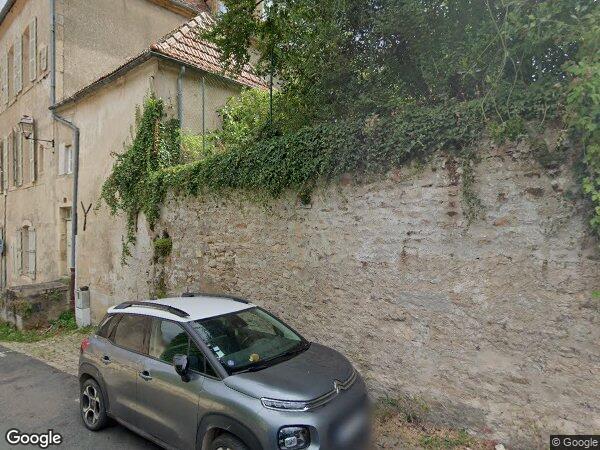 Un ensemble à usage de BAR-HOTEL-RESTAURANT