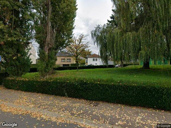 UN LOCAL PROFESSIONNEL