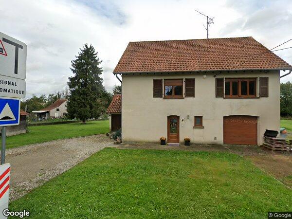 UNE MAISON D'HABITATION
