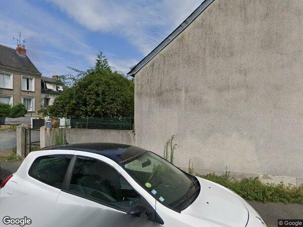 UNE MAISON D'HABITATION