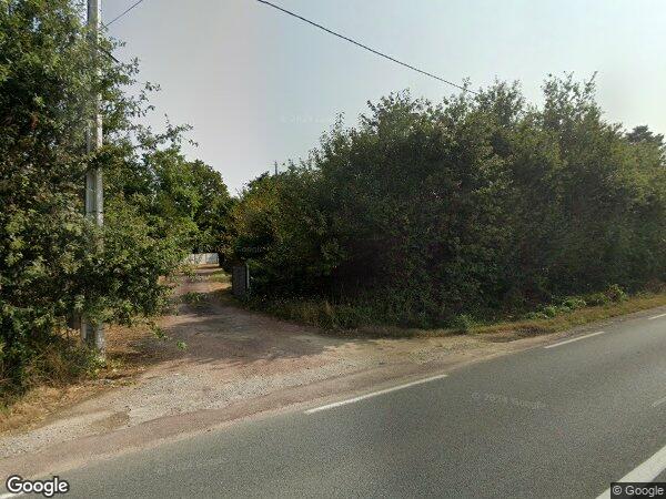 UNE MAISON D'HABITATION SUR DEUX NIVEAUX