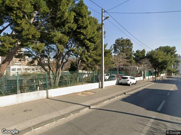 UN APPARTEMENT ET UNE CAVE