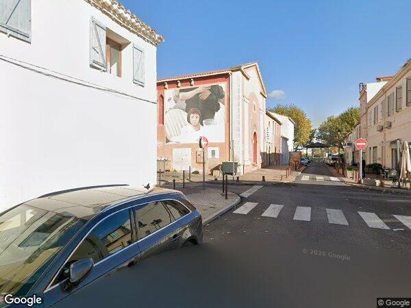 UNE MAISON À USAGE D'HABITATION