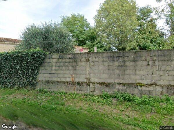 UNE MAISON D'HABITATION ET TERRAIN