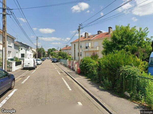 UN APPARTEMENT ET UNE CAVE