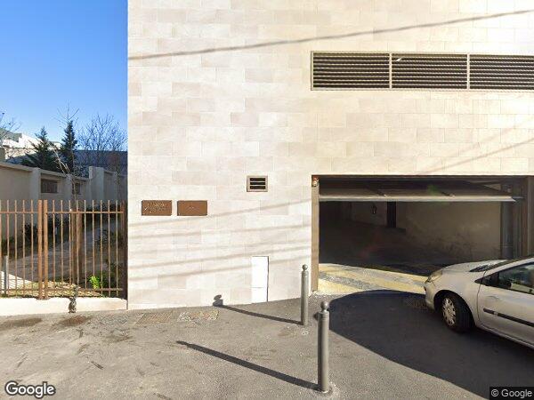 UN APPARTEMENT  ET UNE CAVE