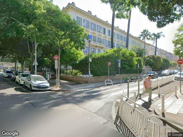 UN APPARTEMENT ET UNE CAVE