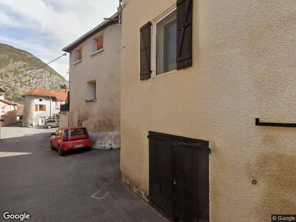 UNE MAISON DE VILLAGE MITOYENNE